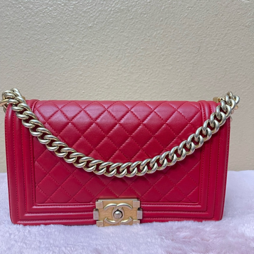 CHANEL Leboy  - Medium